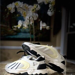Adidas Cream and Black Sneakers